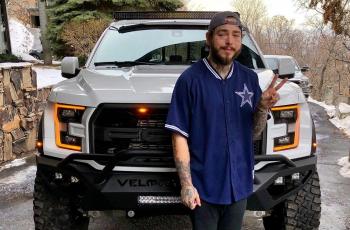 Rapper Post Malone Pamer Mobil Pick Up Roda Enam, Harganya Wow!